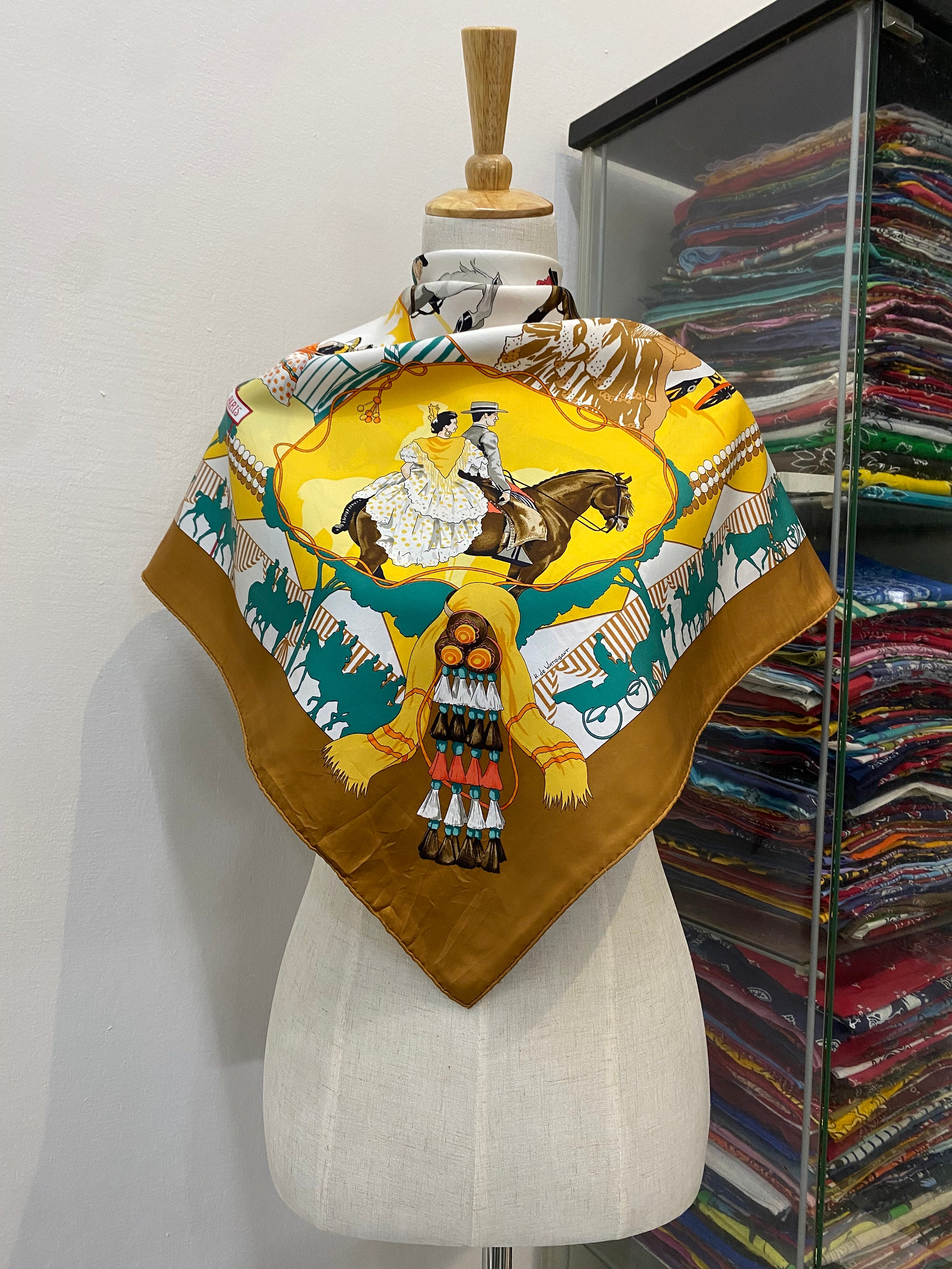 美品　エルメス　HERMES indian dust　スカーフ HERMES エルメス 小物 スカーフ カレ90 INDIAN DUST