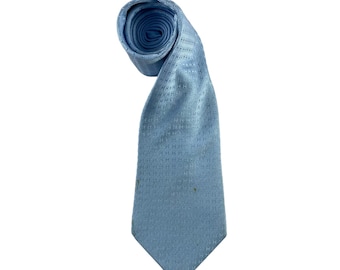 Corbata vintage de seda Hermès Paris – Azul claro con estampado “H” – Hecha en Francia