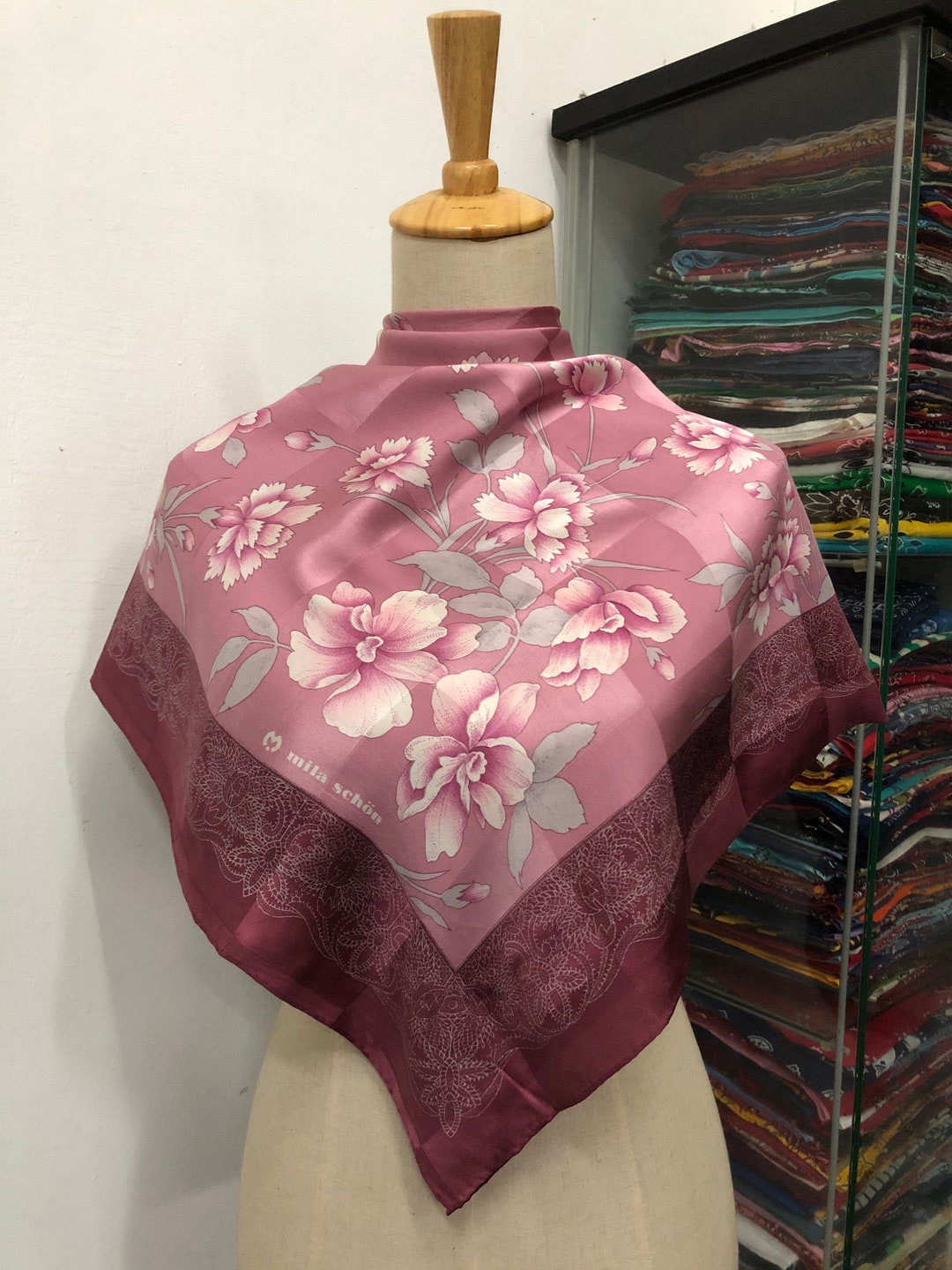 Mila Schön Geometric Patterned Foulard
