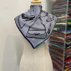 Vintage Leilian Silk Scarf, Twill Silk Scarf, Vintage Silk Muffler, Vintage Neck Scarf, Vintage Neck Accessories, Vintage Silk Scarf,