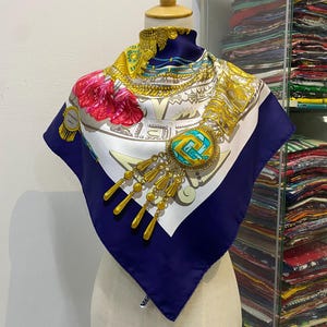 ヴィンテージ エルメス レ タンブール シルク スカーフ エルメス 34x34