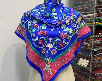 エルメス シルクスカーフ カレ90「Au FIL de la SOIE」 ブルー シルク