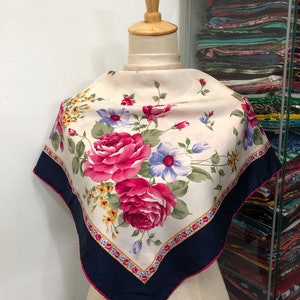 Vintage Silk Scarf, Twill Silk Scarf, Vintage Silk Muffler, Vintage Neck Scarf, Vintage Neck Accessories, Vintage Italian Silk Scarf,