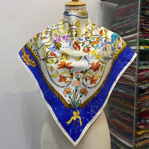 Vintage Hermes Silk Scarf Pierres d'Orient et d'Occident Hermes 34x34 Hermes Silk Scarf Hermes Horse Scarf Hermes Square Scarf