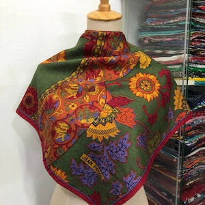 Vintage Jean Patou Silk Square Silk Scarf Vintage Flower Silk Scarf Silky Head Shawl Vintage Neck Scarf Vintage Silk Muffler