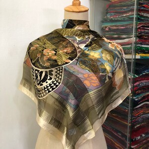 Vintage Louis Feraud Scarf, Twill Silk Scarf, Vintage Silk Muffler,Vintage Neck Scarf, Vintage Neck Accessories, Vintage Italian Silk Scarf,