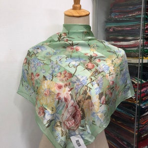 Vintage Bill Bass Silk Scarf, Vintage Silk Neck Scarf, Vintage 80s Silk Muffler, Vintage Classic Silky Scarf, Vintage 80s Shawl,