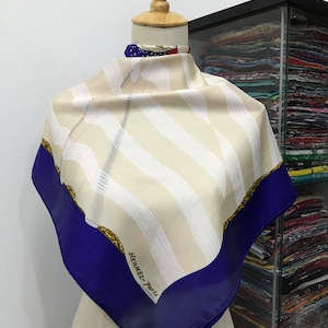 Vintage Hermès Souvenirs de Paris Silk Scarf Hermes Silk Muffler Hermes 34x34 Vintage Hermes Foulards Hermes Neck Scarf Hermes Shawl