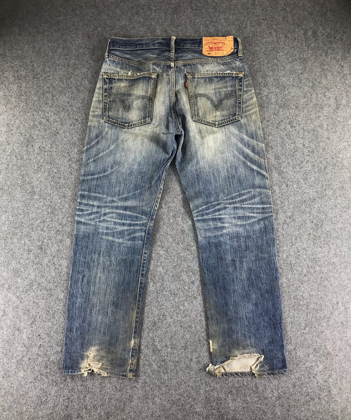 levis 33x32