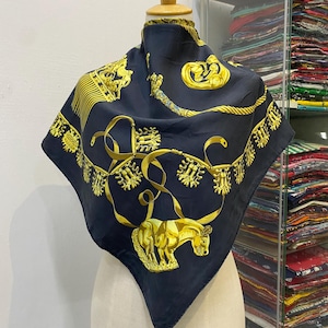 ヴィンテージ　エルメス　シルク　スカーフ Vintage hermes scarf - Etsy 日本