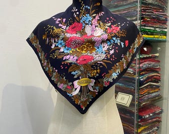 Bottega Veneta Paisley Silk Scarf Vintage (33.5”x”33.5) - Etsy
