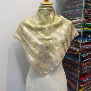Vintage Lancetti Scarf, Twill Silk Scarf, Vintage Silk Muffler, Vintage Neck Scarf, Vintage Neck Accessories, Vintage Italian Silk Scarf,