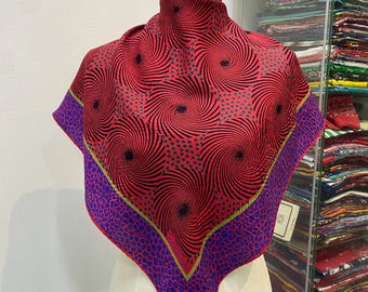 Bufanda de seda vintage de Versace Bufanda de seda Gianni Versace Bufanda de cuello de Versace Pañuelos de Versace Bufanda cuadrada de Versace Bufanda de Versace Estola de Versace