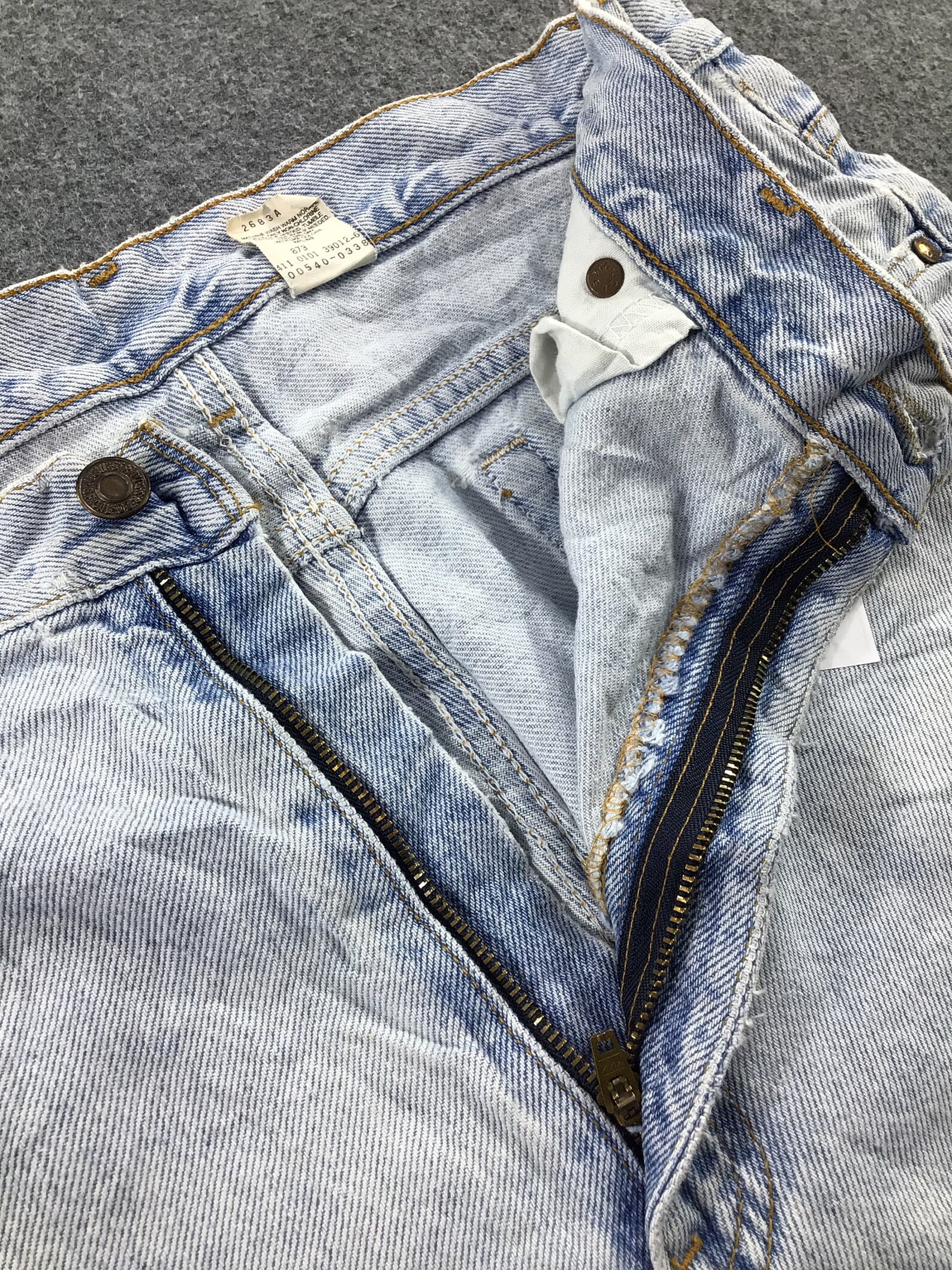 levis 33x32