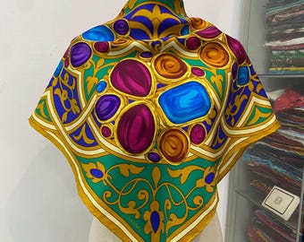 ヴィンテージシルクスカーフ、シャネルヴィンテージシルクスカーフ33 x