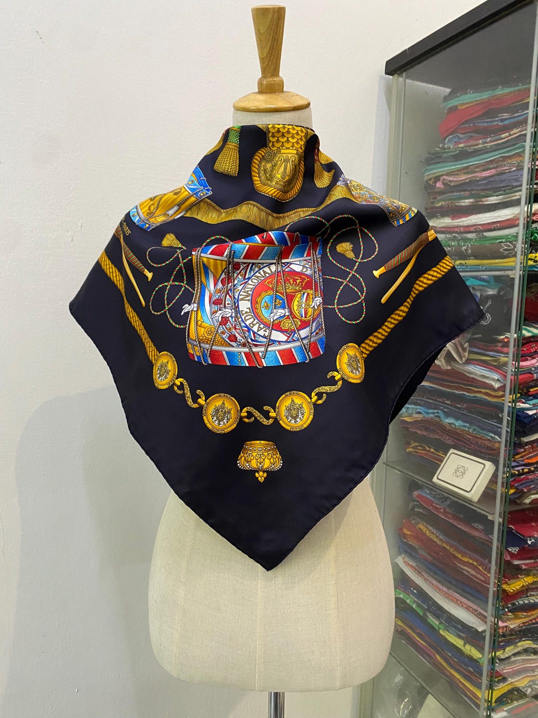 ヴィンテージ エルメス レ タンブール シルク スカーフ エルメス 34x34