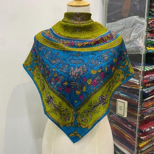 Vintage Silk Scarf, Twill Silk Scarf, Vintage Silk Muffler, Vintage Neck Scarf, Vintage Neck Accessories, Vintage Italian Silk Scarf,