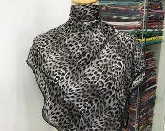 Szal z jedwabiu Vintage Rochas, szalik z jedwabiu Vintage, szalik z jedwabiu Vintage z lat 80., klasyczny szalik z jedwabiu Vintage, szal Vintage z lat 80.