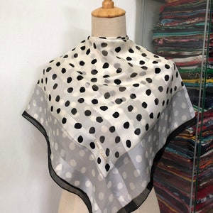 Vintage Pierre Cardin Silk Scarf, Pierre Cardin Square Scarf, Vintage Pierre Cardin Silk Neck Scarf, Pierre Cardin Silk Muffler