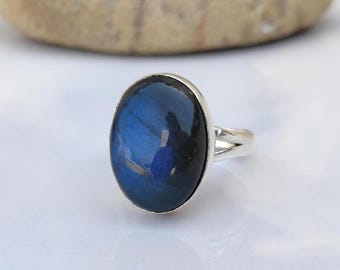Labradorite Silver Ring: 925 Sterling Gemstone Jewelry