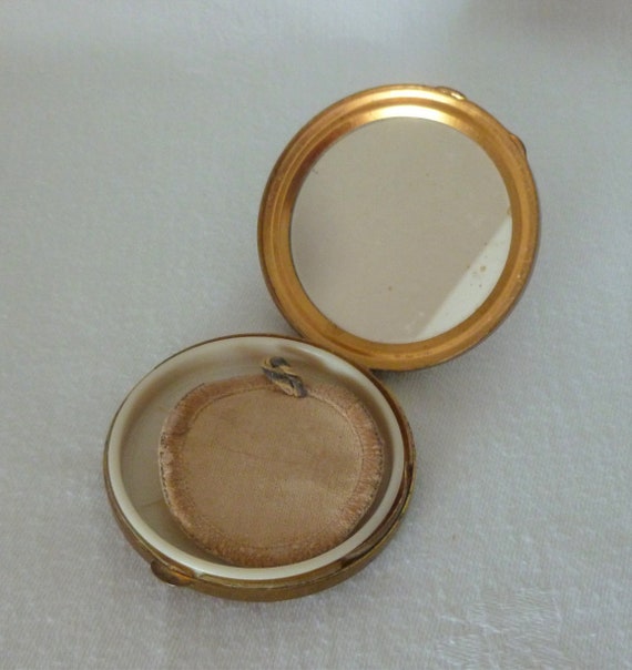 Vintage Yardley Powder Compact with Lavender Sell… - image 5