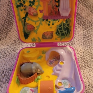 Vintage Polly Pocket Zoo! 1989! By Bluebird!