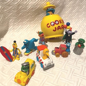 Oh So Vintage! Sesame Street Toys w/Cookie Jar!