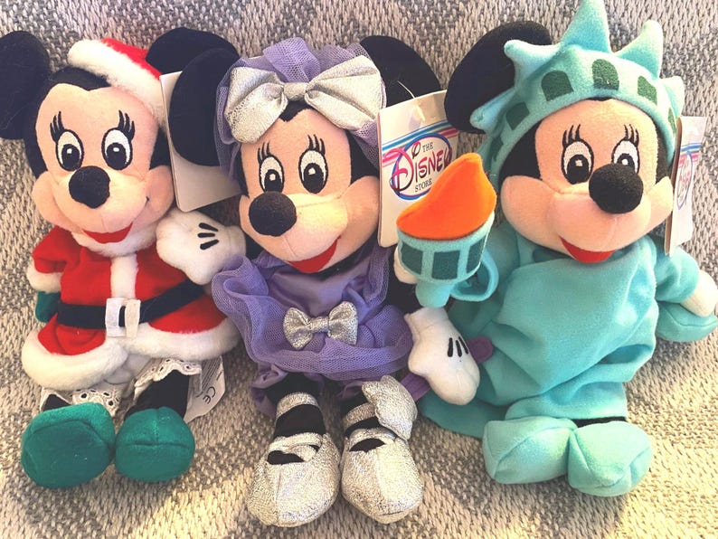 Minnie Mouse Bean Bag Plush, Original Tags/Disney Store! image 1