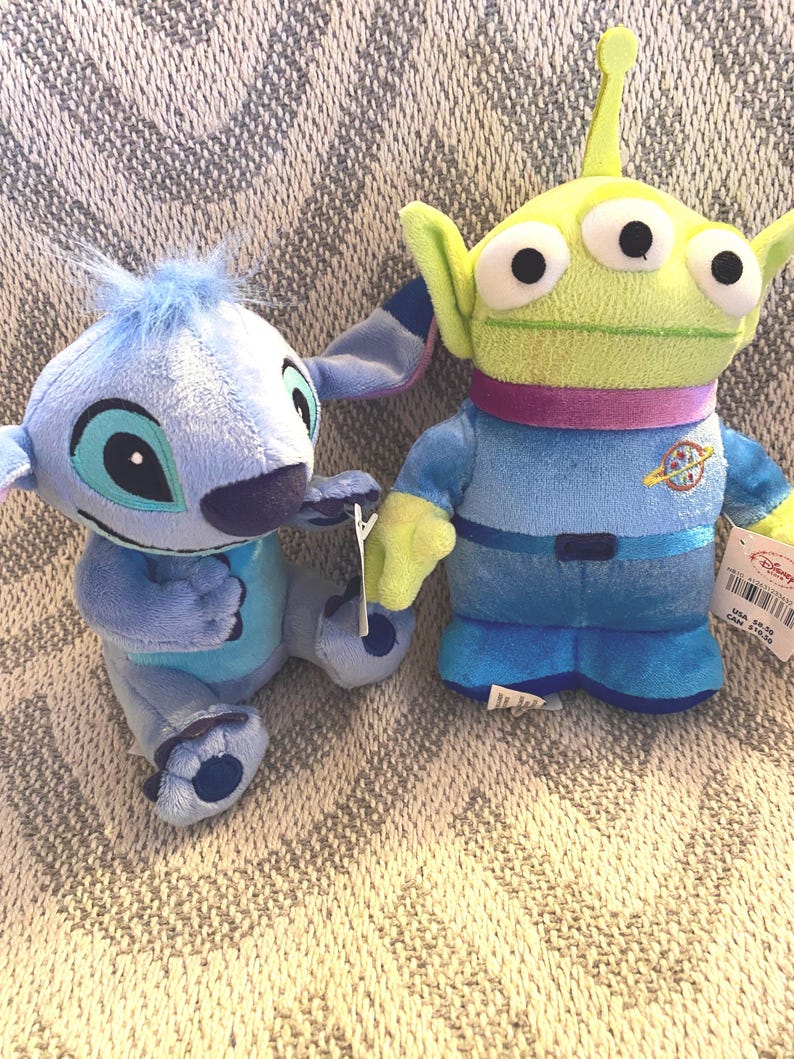 Vintage Disney Plush Collection: Flounder, Pooh, Goofy, Alien, Stitch, Dewey image 8
