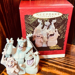 Vintage! 1996 Disney Hunchback of Notre Dame! Infamous Laverne, Victor & Hugo! Christmas Ornament!
