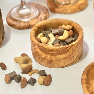 Wood Nut Snack Bowl Serving Set / Vintage Small Nut Snack