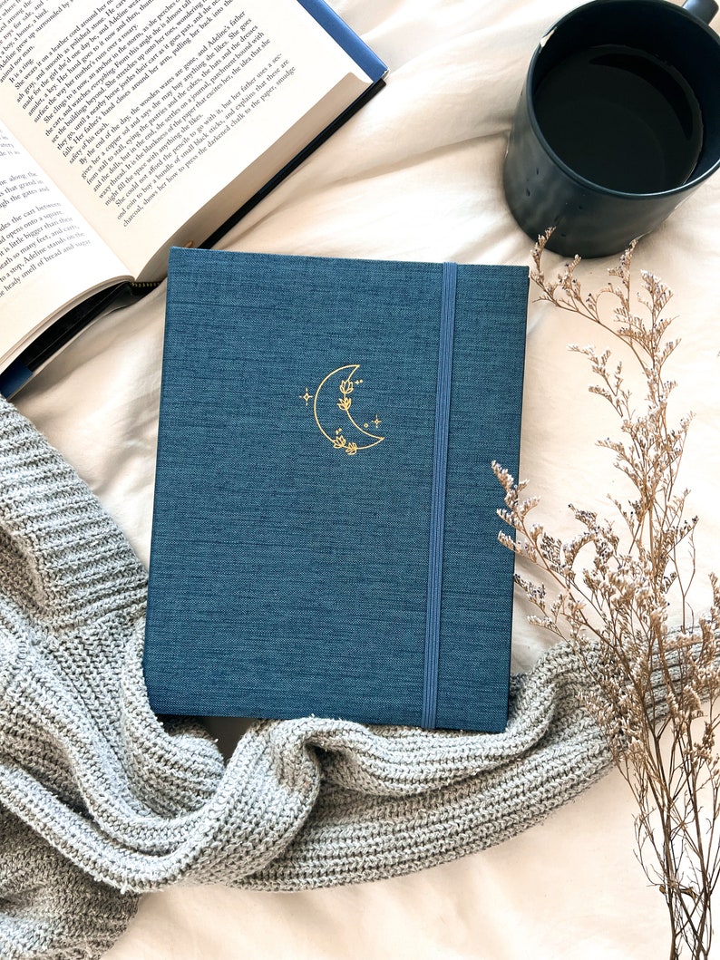 Elegant 4x6 Slip-In Linen Photo Album for 120 photos Midnight Blue Moonlight Edition Cute Gift Ideas Wedding Photo Album Scrapbooking Moonlight Version