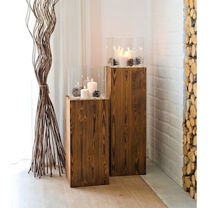 Windlicht Säule aus Holz und Glas – Rustikale Bodenlaterne 80 oder 100 cm, Kerzenständer für Wohnzimmer, Balkon oder Terrasse, Farbton Nuss bild 1