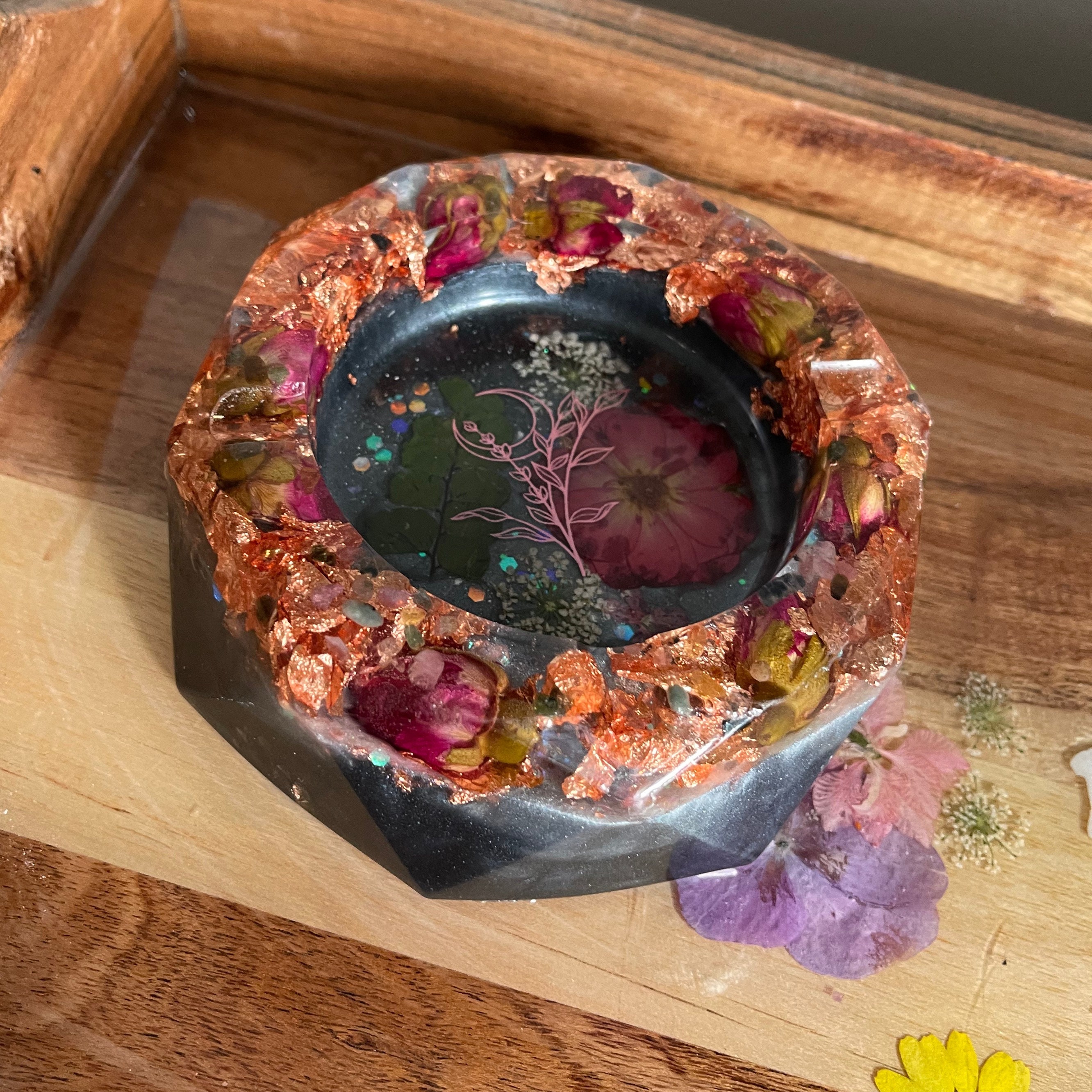 Black Resin Ashtray Crystal Round Ashtray Rose Ashtray Etsy UK