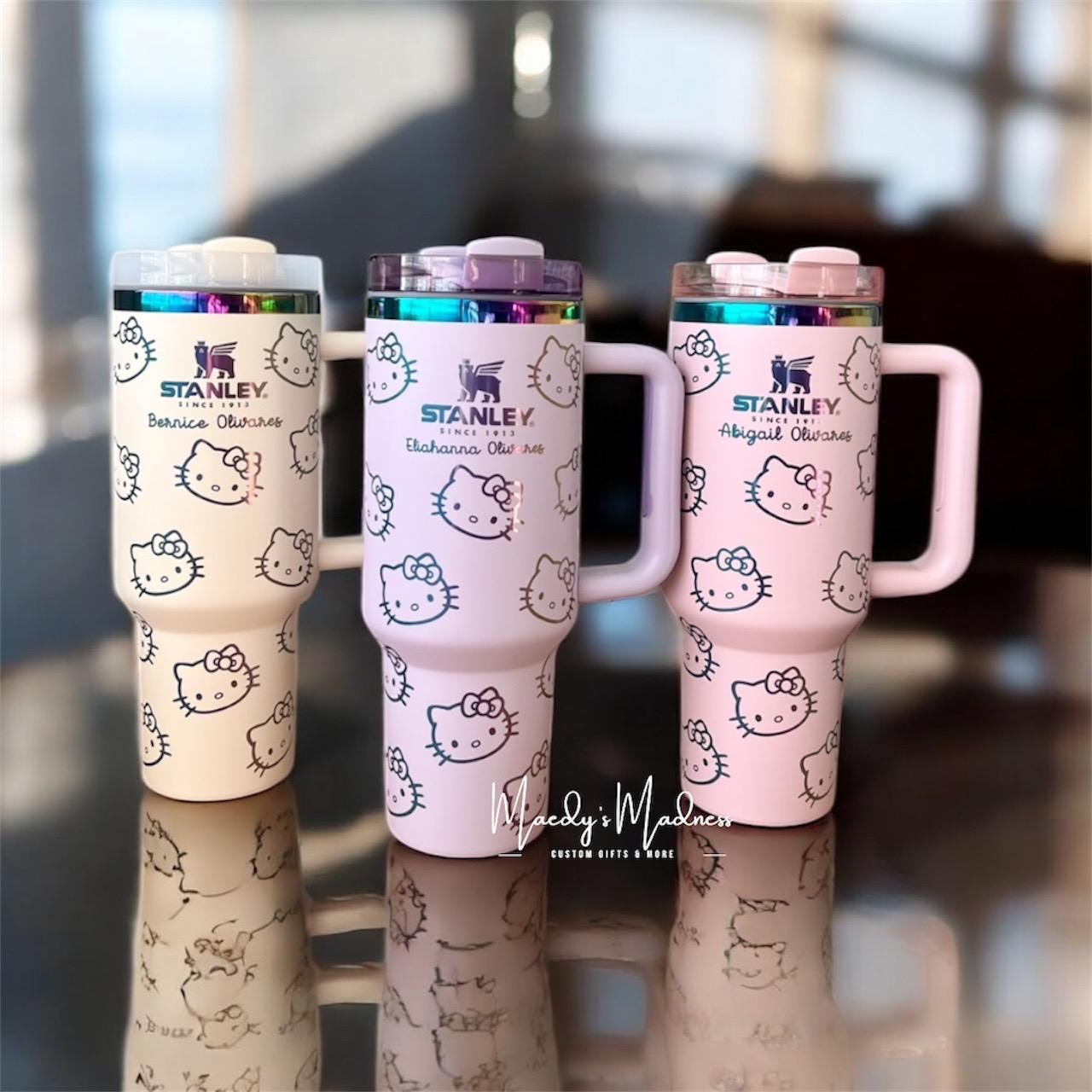 かわいいキティ 40オンス スタンレー タンブラー：サンリオをモチーフ