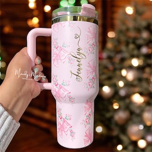 STANLEY LoveShackFancy タンブラー Stanley x LoveShackFancy Collaborate on Holiday Tumblr Collection