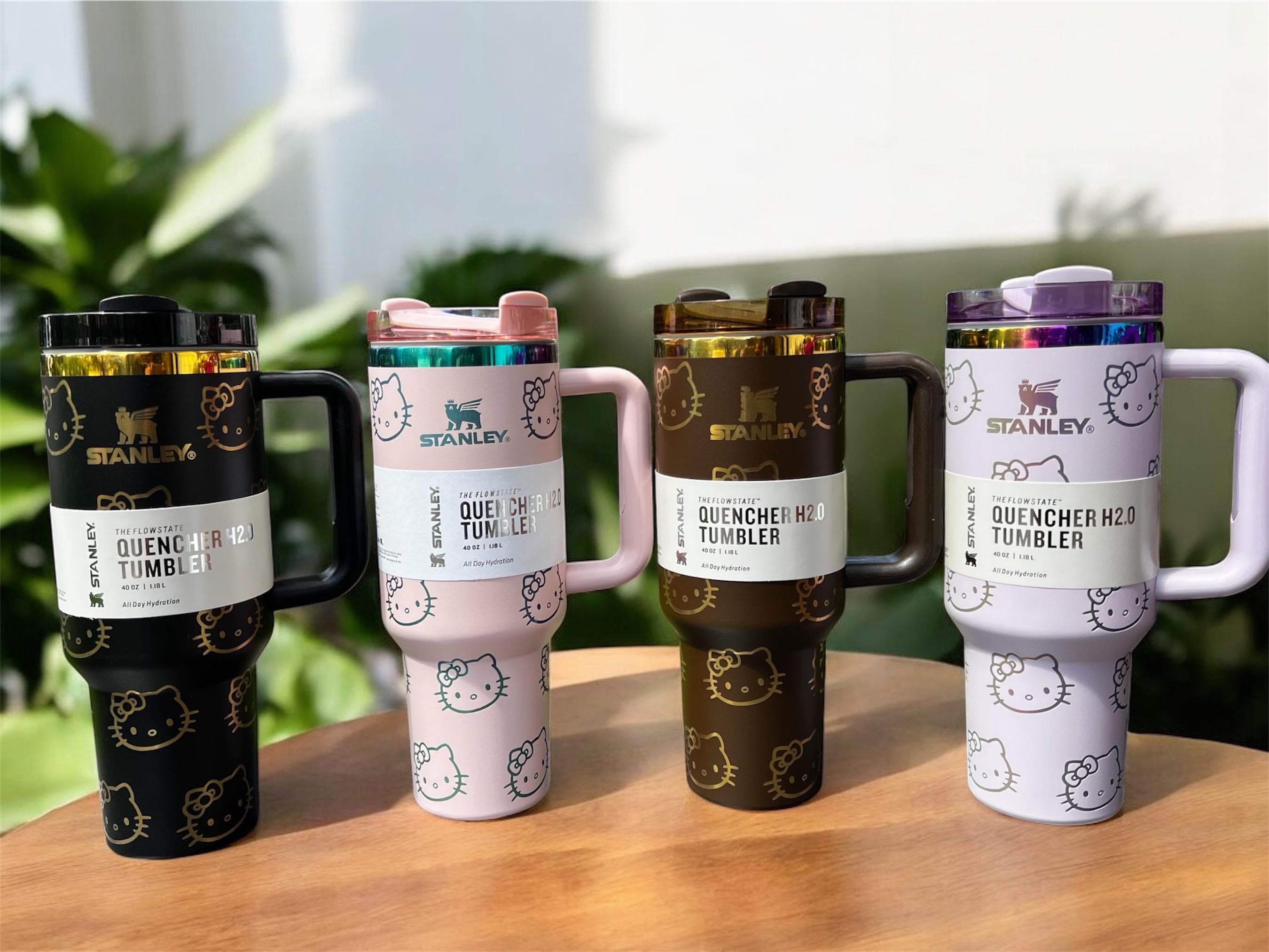かわいいキティ 40オンス スタンレー タンブラー:サンリオをモチーフ かわいいキティ 40オンス スタンレー タンブラー:サンリオをモチーフ