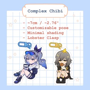 K&ouml;nnte beinhalten: Zwei Complex Chibi-Anh&auml;nger aus Acryl, ca. 7 cm hoch, mit Karabinerverschl&uuml;ssen. Ein Anh&auml;nger zeigt eine Figur mit blauen Haaren und Sonnenbrille, der andere mit grauen Haaren und einer Banane. Der Text auf dem Bild lautet: "Complex Chibi".