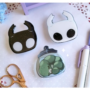 Poignée pour téléphone et charms pour téléphone Hollow Knight, accessoire pour support de téléphone Chevalier, Shader and Grub | Support pliable pour téléphone ou Kindle Griptok