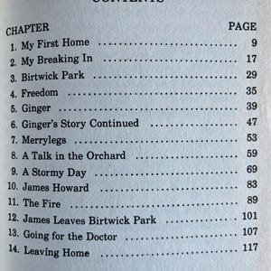 Op de afbeelding: Een gedrukte pagina met een inhoudsopgave uit een boek. De titel "CONTENTS" staat bovenaan, gevolgd door een lijst met hoofdstukken en bijbehorende paginanummers. De tekst is in zwarte letters op een witte achtergrond.