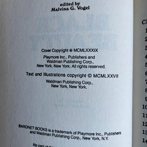 Op de afbeelding: Een pagina uit een boek getiteld "GREAT ILLUSTRATED CLASSICS", bewerkt door Malvina G. Vogel. Copyrightinformatie en details van de uitgever zijn zichtbaar. De tekst geeft aan dat het boek in de Verenigde Staten is gedrukt.