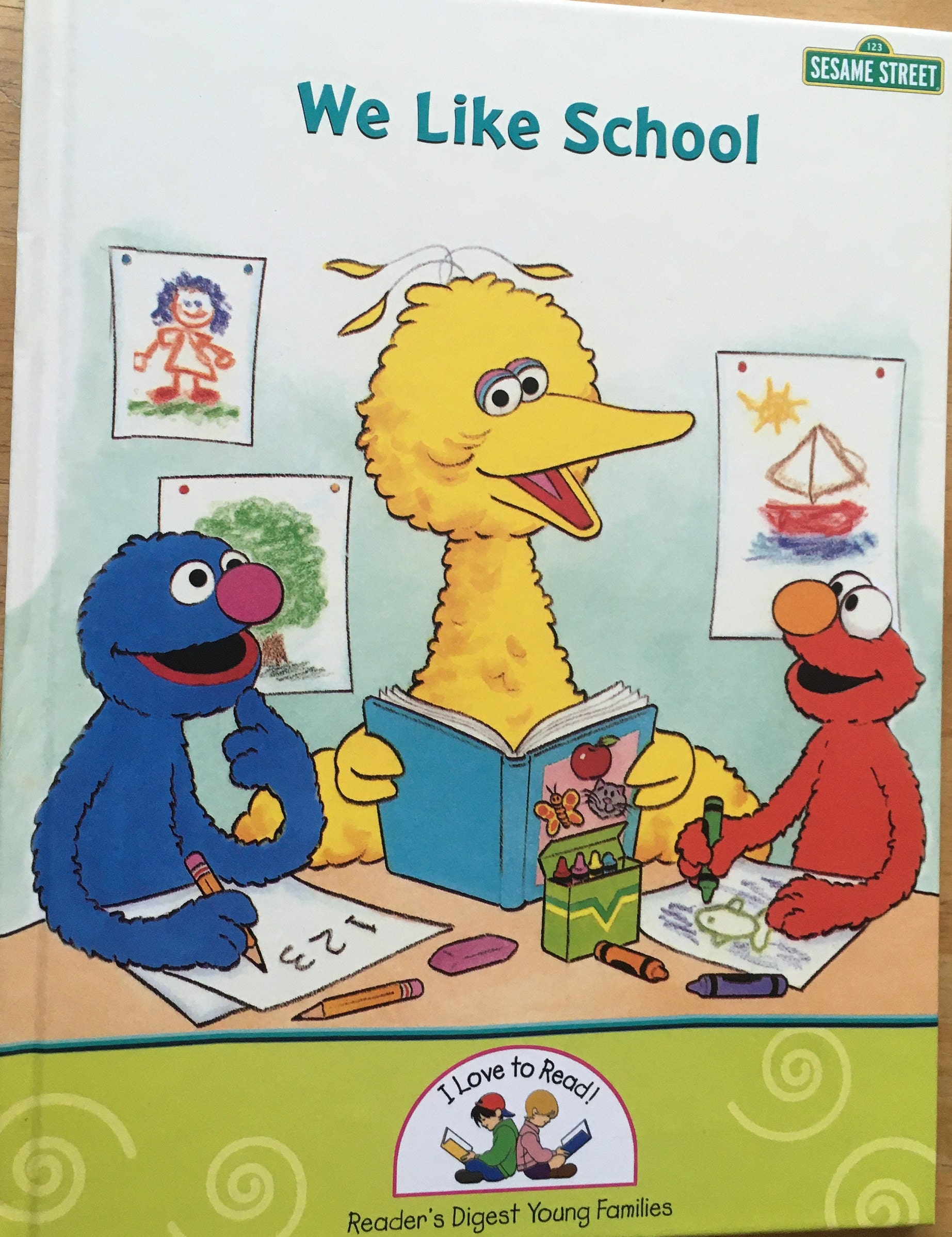 Pre-Owned Giggly and Wiggly A Book About Feelings Sesame Street