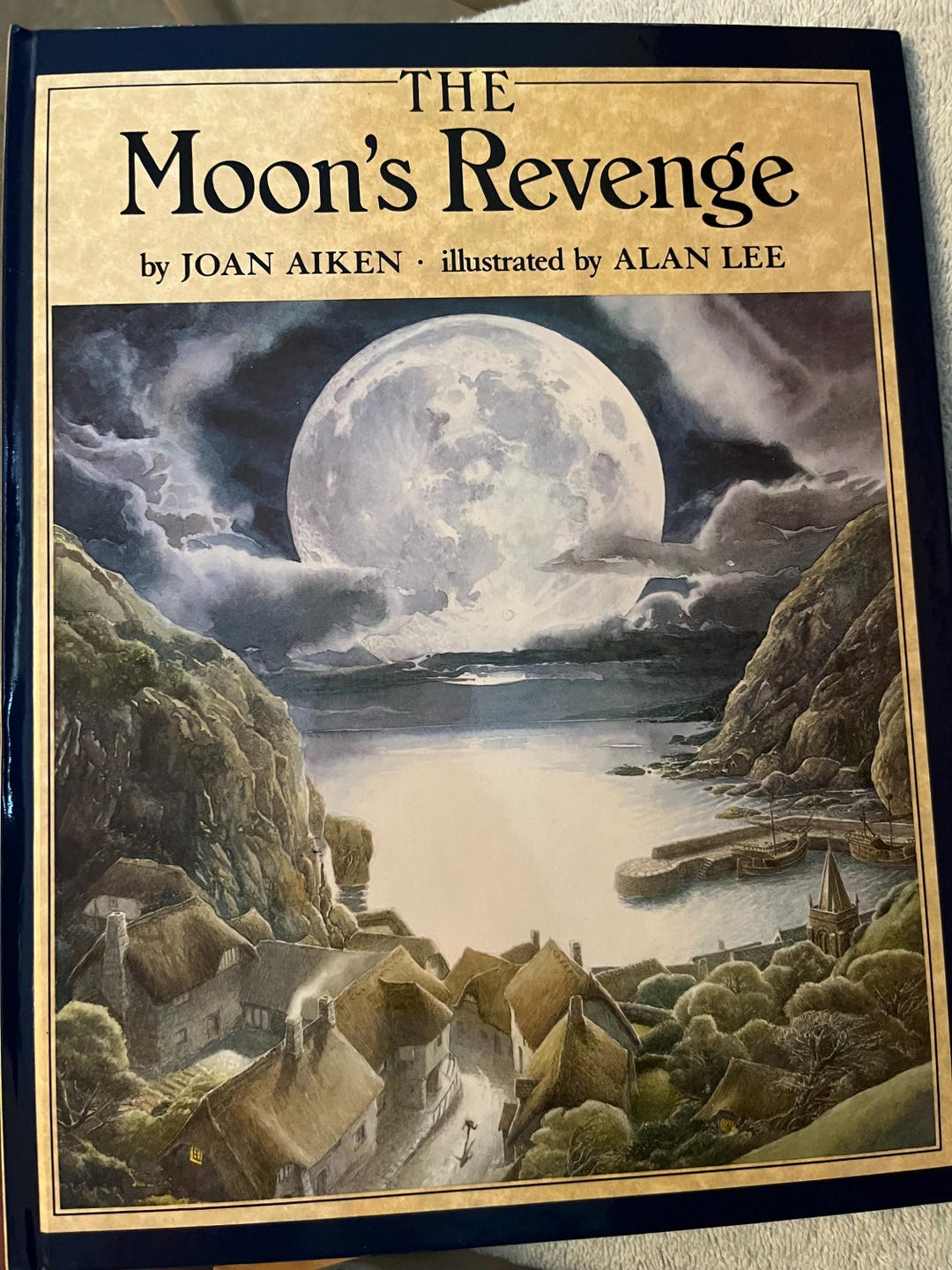 The Moon's Revenge by Joan Aiken, Illustrated by Alan Lee (hardcover(00)