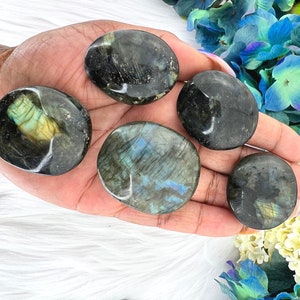 Labradorite Palm Stone - Labradorite Palmstone - Flashy Labradorite Crystal Palm Stone - Polished Labradorite Worry Stone - New Moon Crystal