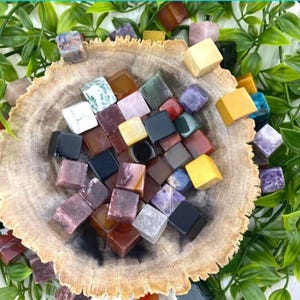 Mini crystal cube - intuitively selected  - one mini cube - 20+ gemstones available - 16mm-22mm cube - carnelian cube - obsidian cube