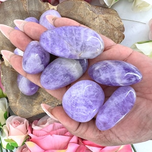 Amethyst tumble stone - tumbled amethyst stone - large amethyst tumbled stone - polished amethyst palm - amethyst with rainbows pocket stone