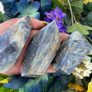 Blue kyanite freeform - blue kyanite free form - high quality blue kyanite crystal freeform - blue kyanite geometric stone - 4 sizes