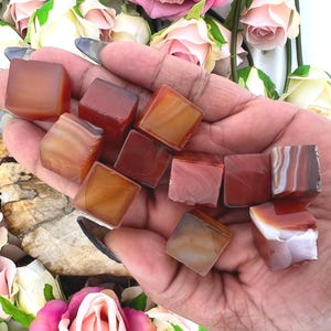 Carnelian mini crystal cube - carnelian cube - carnelian mini cube - small crystal cube - carnelian tumbled crystal cube carving- agate cube