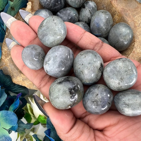 Labradorite Tumble Stone - Tumbled Labradorite - Labradorite Tumbled - Polished Labradorite Pebble - Magical Labradorite Pocket Palm