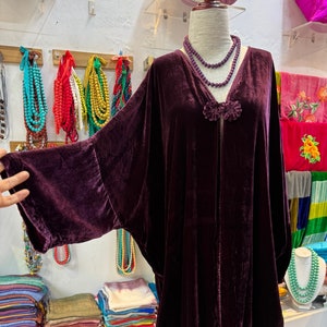 Silk Velvet Coat for Women, Luxury Jacket/Cardigan, Silk Velvet Duster for Party in Different Sizes and Colors.